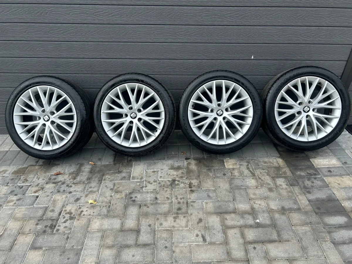 17” GENUINE SEAT LEON ALLOY WHEELS & TYRES - Image 2