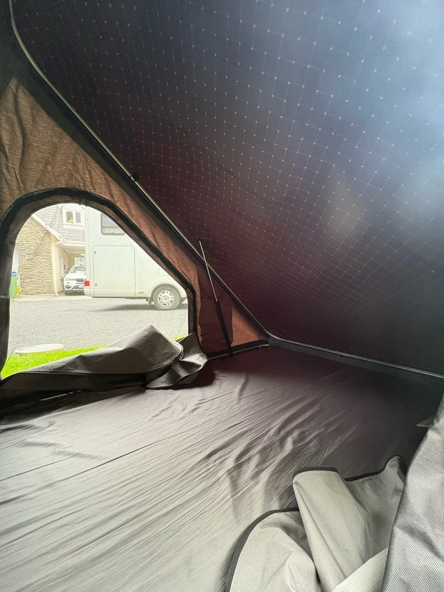 Car Roof Tent - Image 4