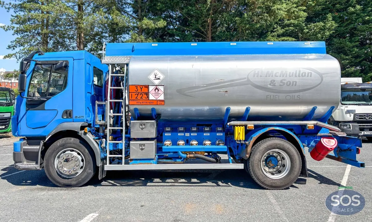 2009 Volvo FL 240 Rigid Tanker - Image 3