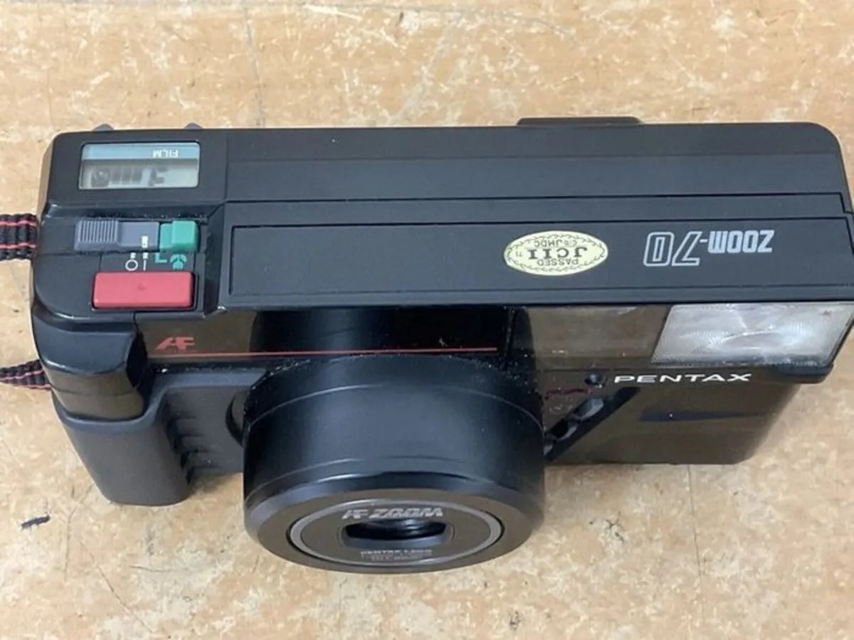 Pentax Zoom 70 35mm Film Camera - Image 3