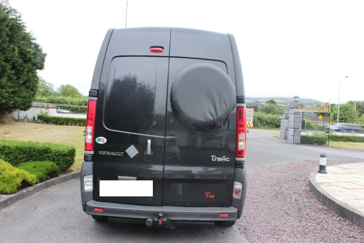 Renault Trafic 2.0 Camper,  2007 - Image 2