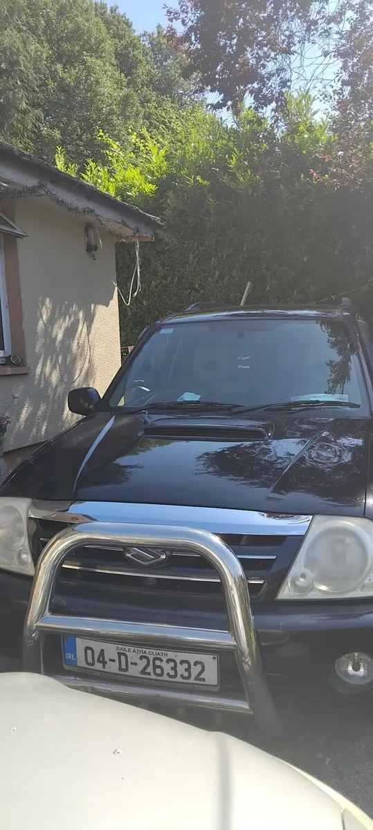 Suzuki Grand Vitara 2004 - Image 1