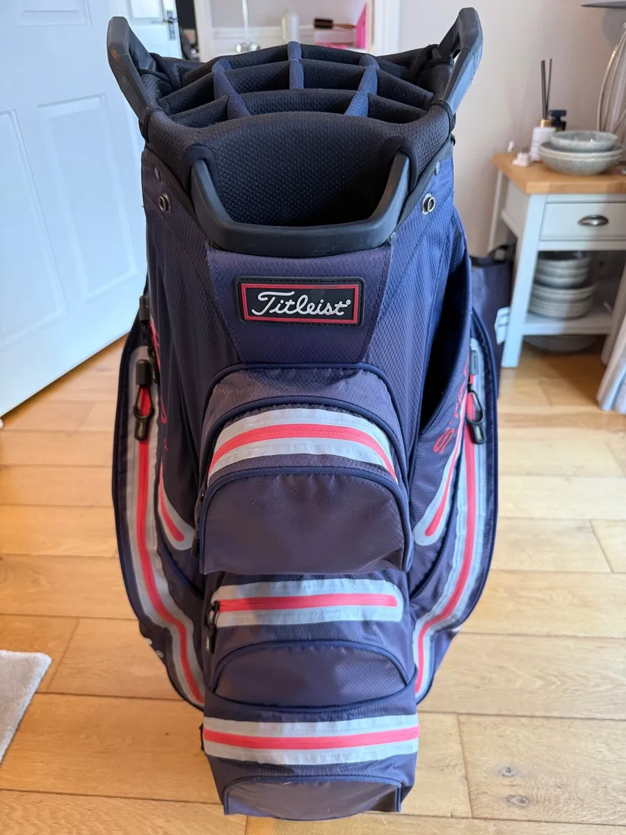 Titliest StaDry cart bag - Image 3