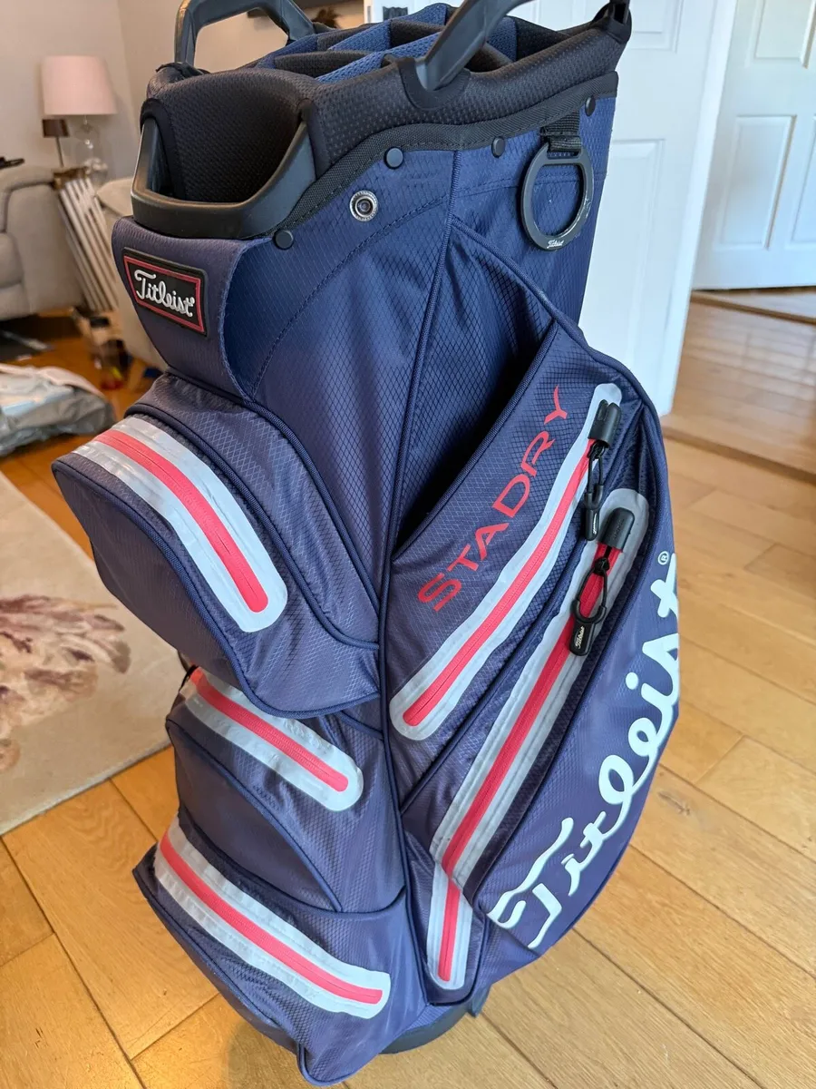 Titliest StaDry cart bag - Image 2