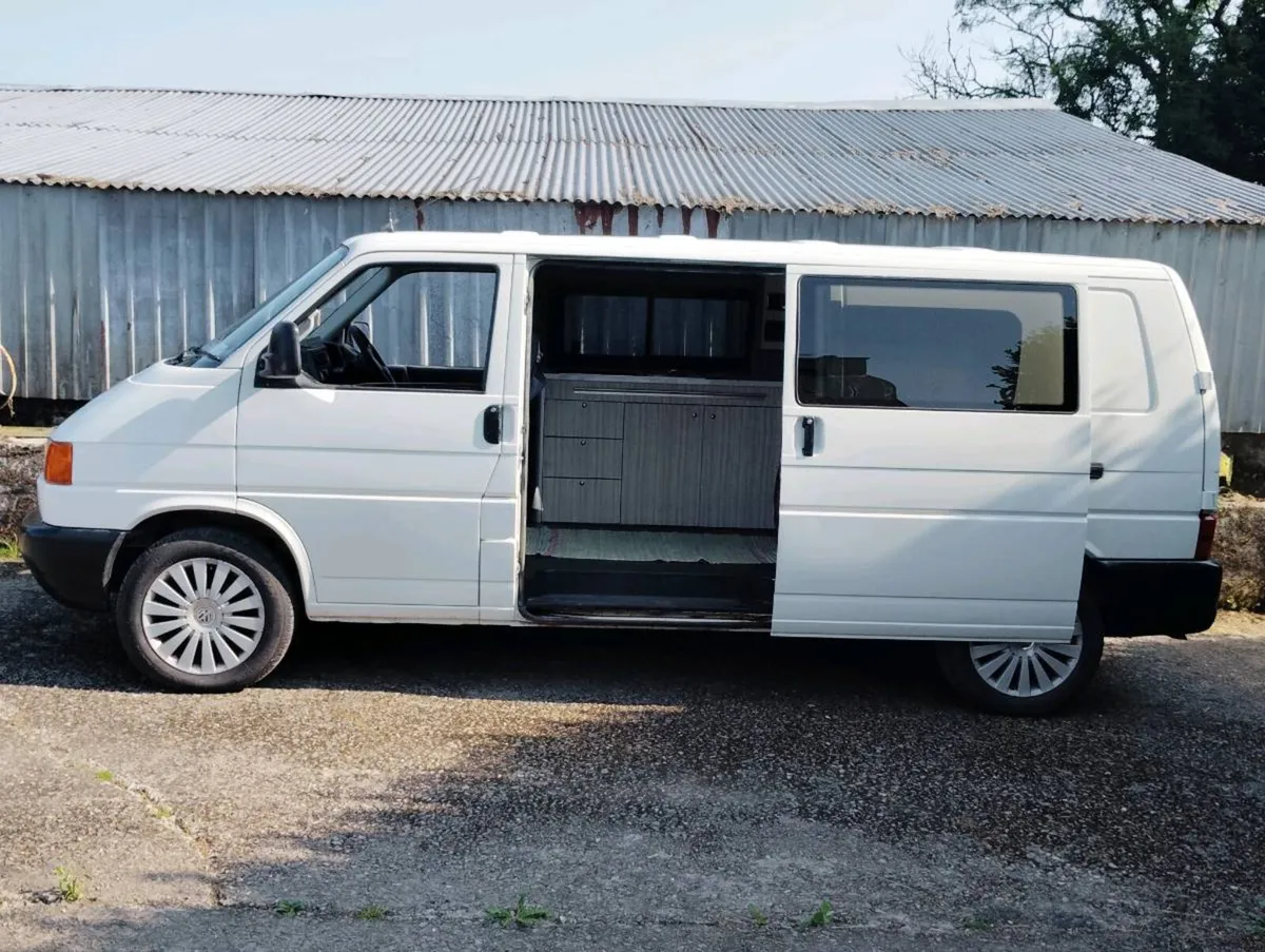 VW T4 Campervan 2.5 TDI - Image 2