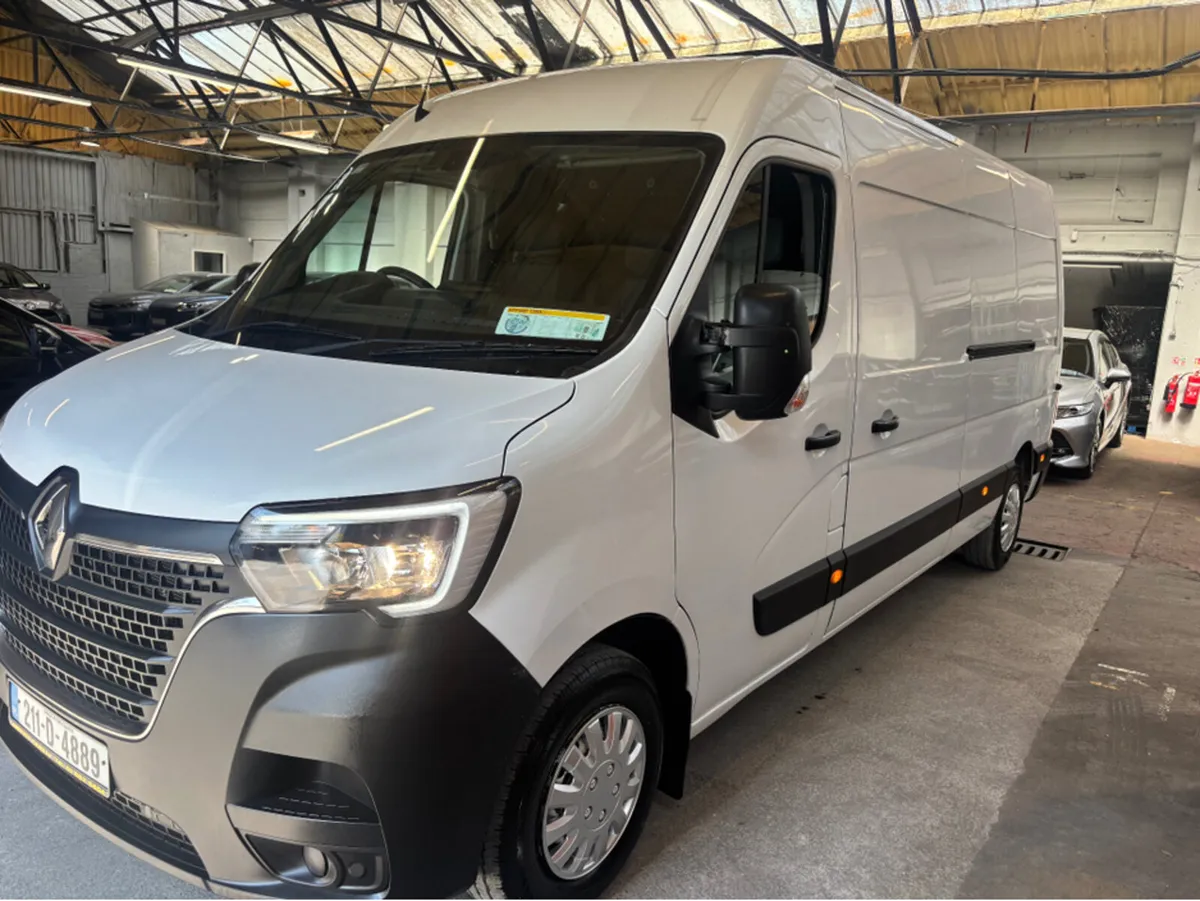Renault Master FWD LM35 DCI 135 BUSINE BUSINESS MY - Image 2