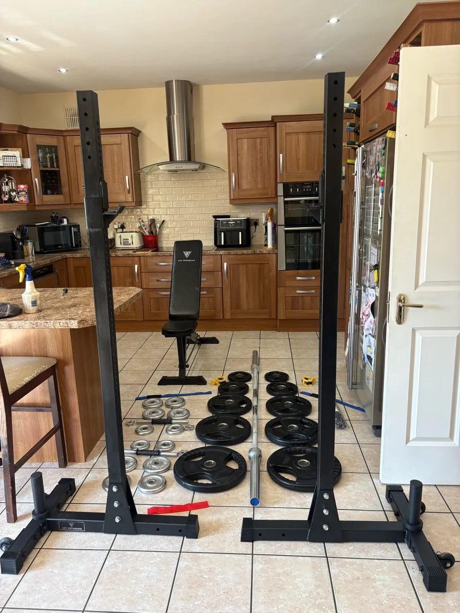 SQUAT STANDS HEAVY (RATED 350KG) + GYM WEIGHT SET! - Image 1