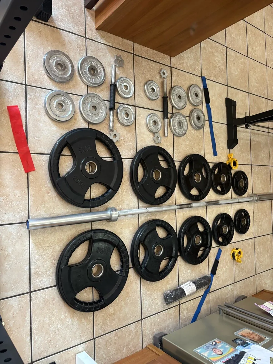 SQUAT STANDS HEAVY (RATED 350KG) + GYM WEIGHT SET! - Image 3