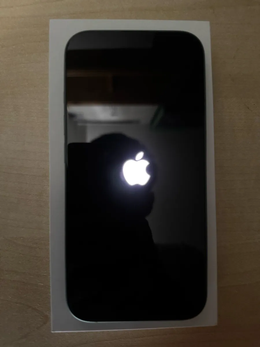 iPhone 16 (Brand New) - Image 4