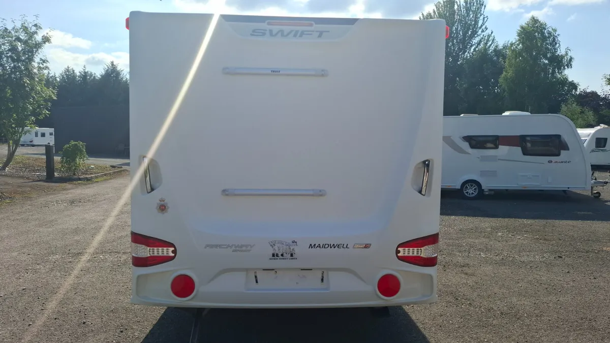 Swift Archway 6 berth - Image 4