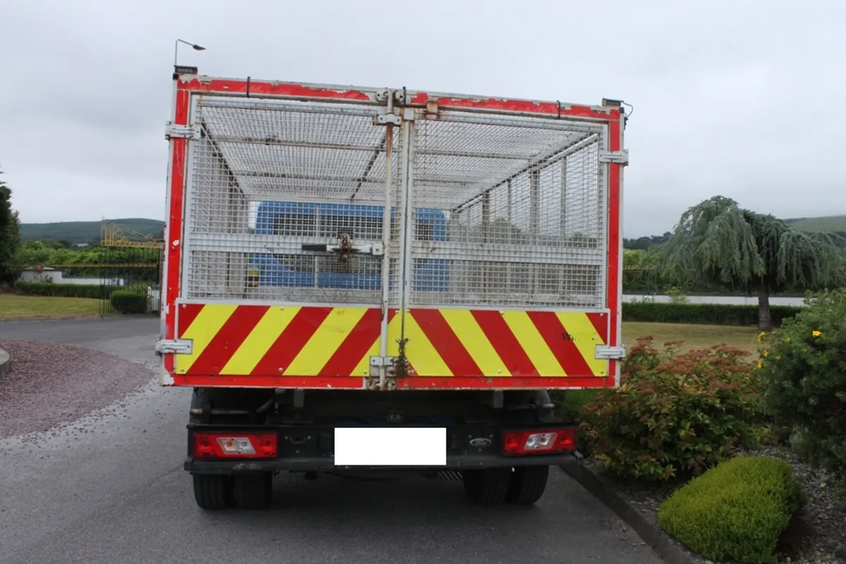Ford Transit Tipper Truck Twin Wheel, 2018 - Image 2