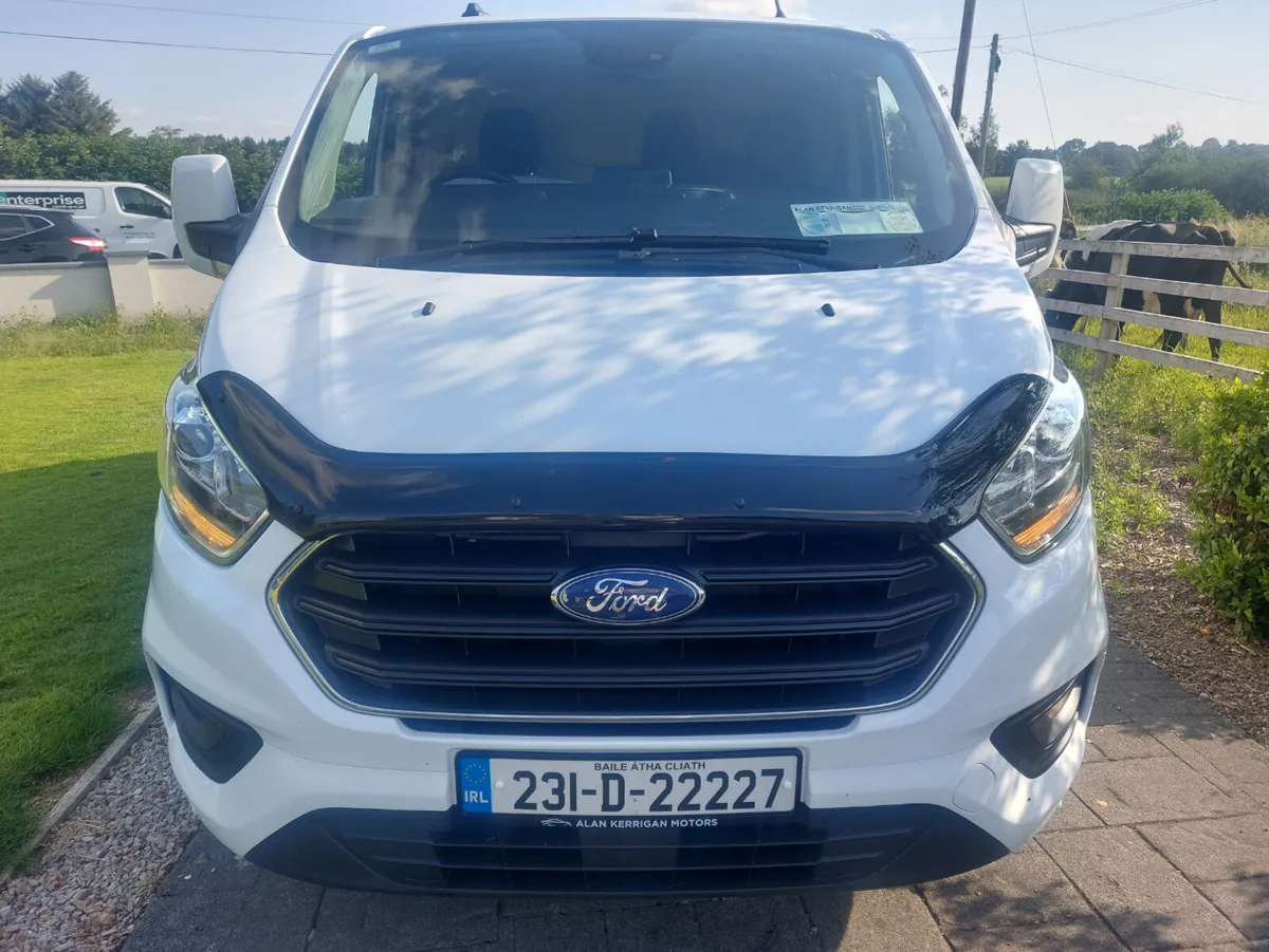 TRANSIT CUSTOM 2023' LIMITED  / AUTO - 170BHP - Image 1