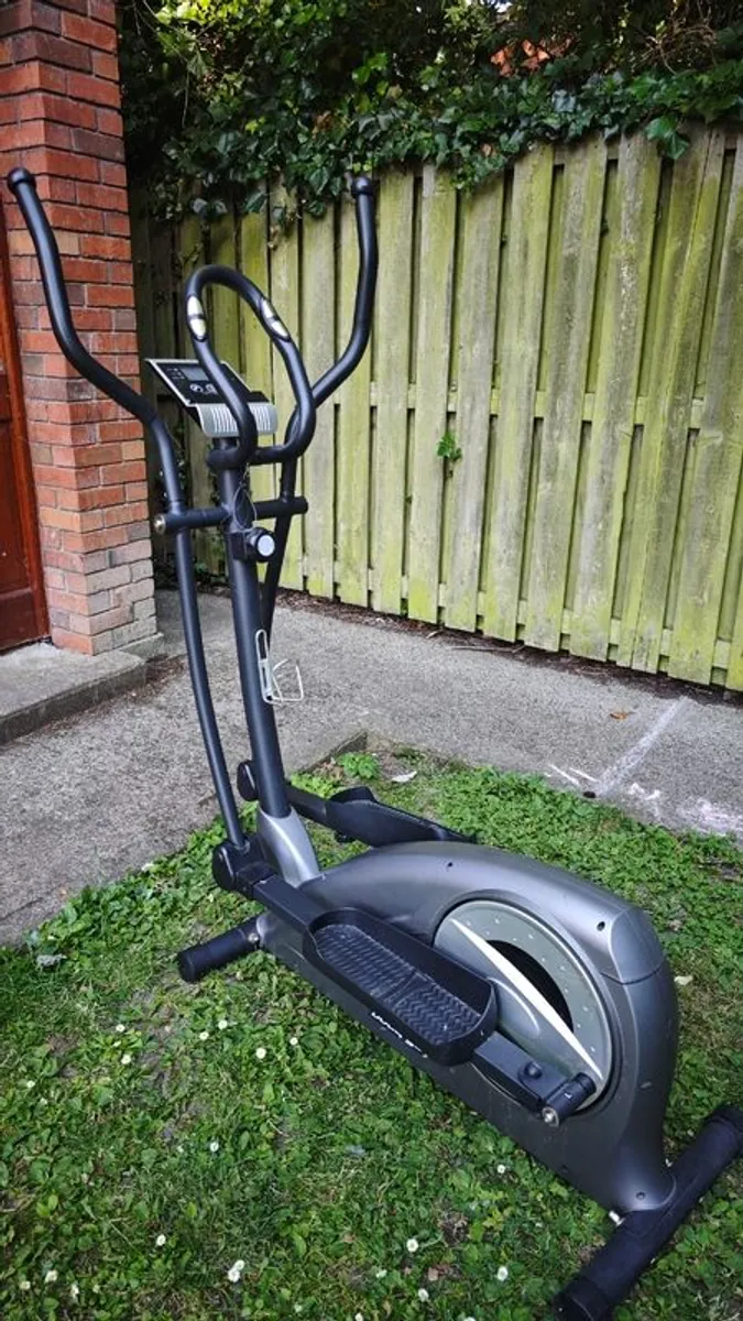 Body Go Elliptical Cross Trainer Very Good Condition - Image 1