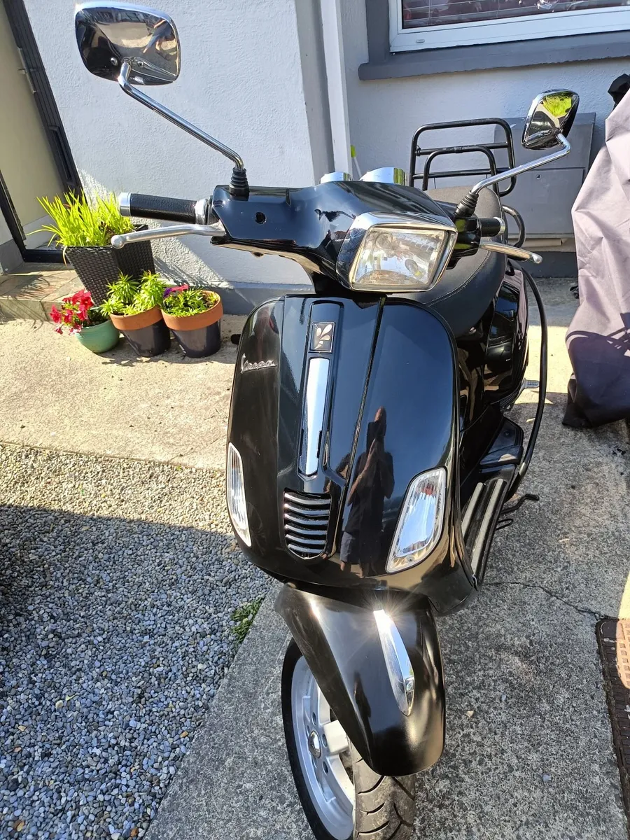 Vespa 50s 2009 - Image 1