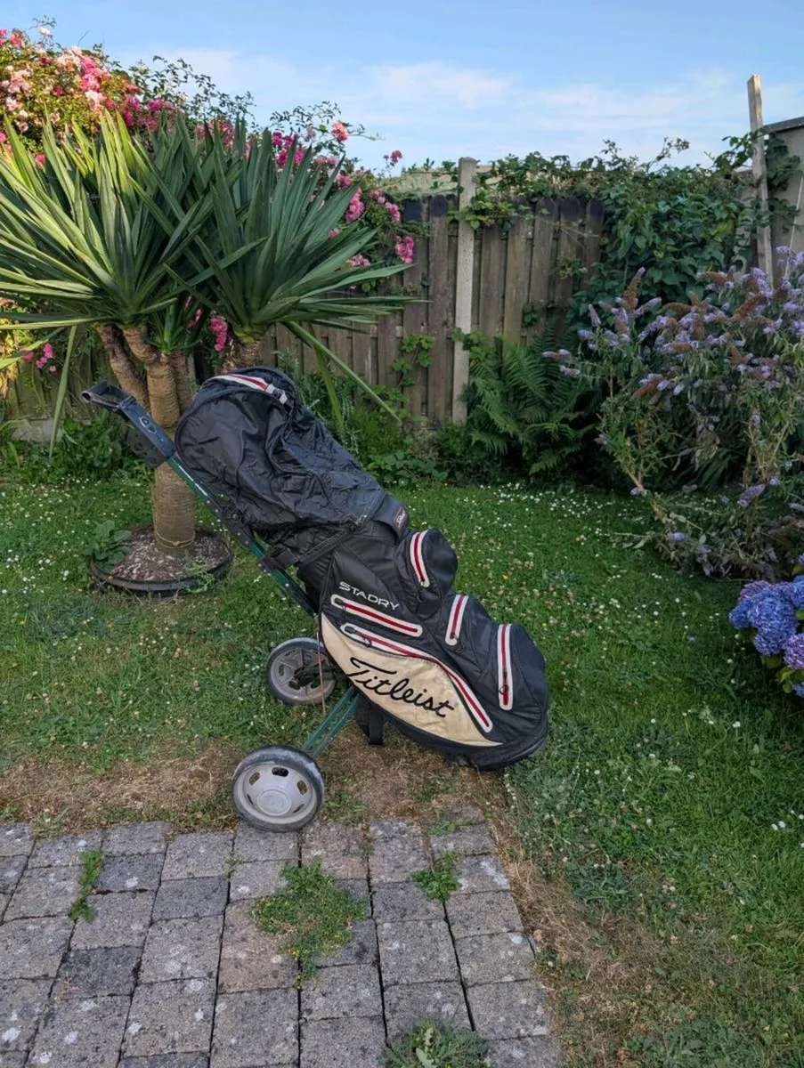 Golf clubs built set up Titleist ping etc. - Image 1
