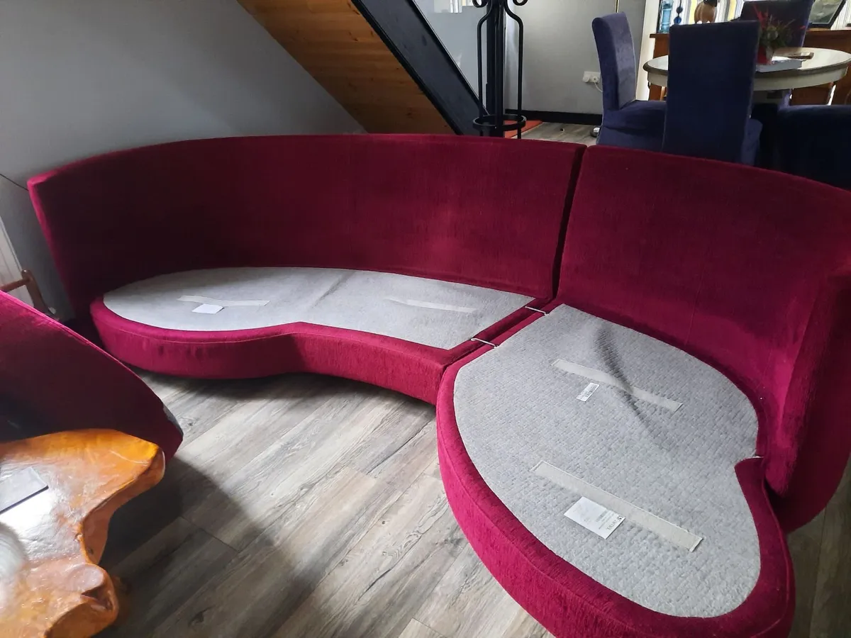 Fama Sofa - Image 3