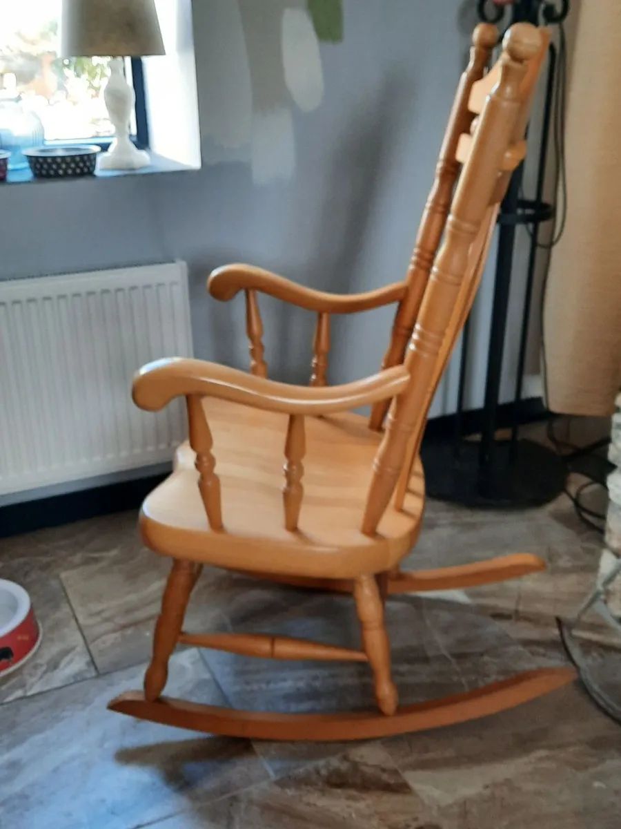 Rocking Chair - Image 3