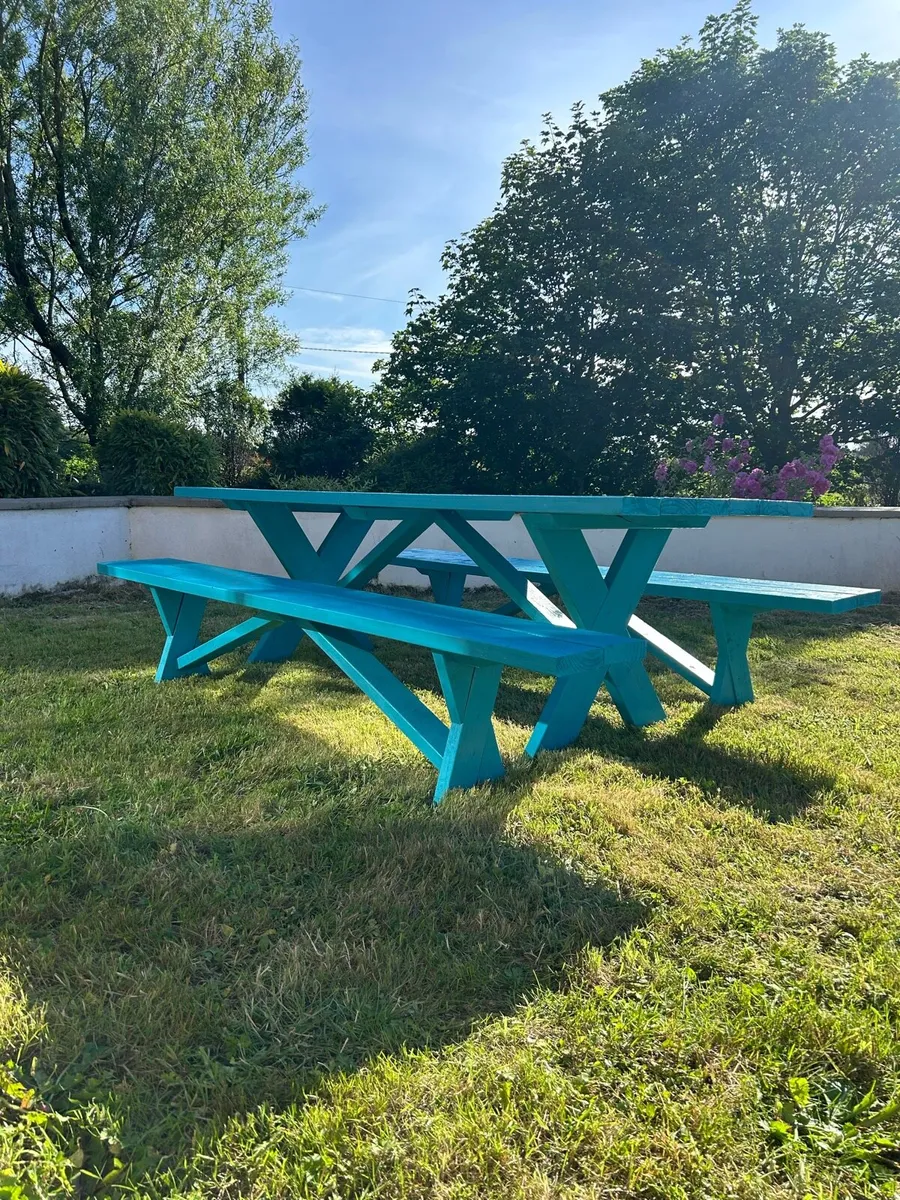 Picnic table - Image 2