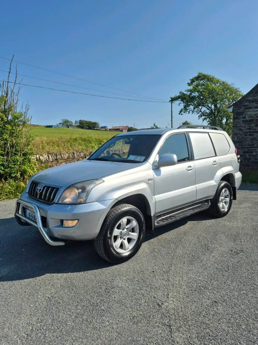 Toyota landcruiser 3.0d4d Manual - Image 1