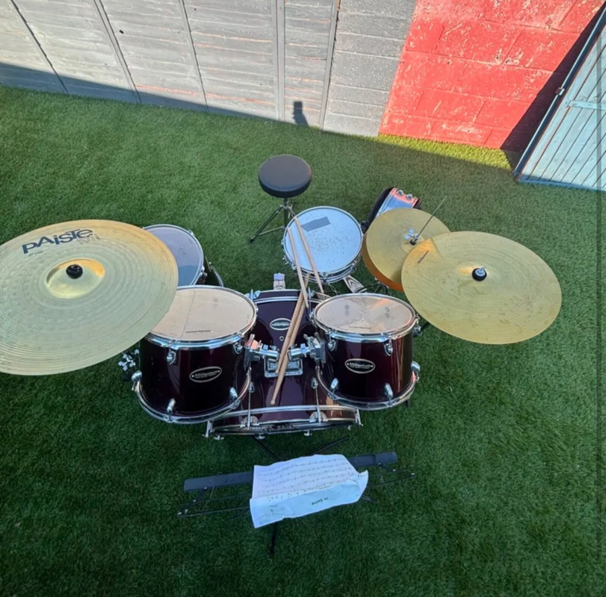 Drum kit - Image 1