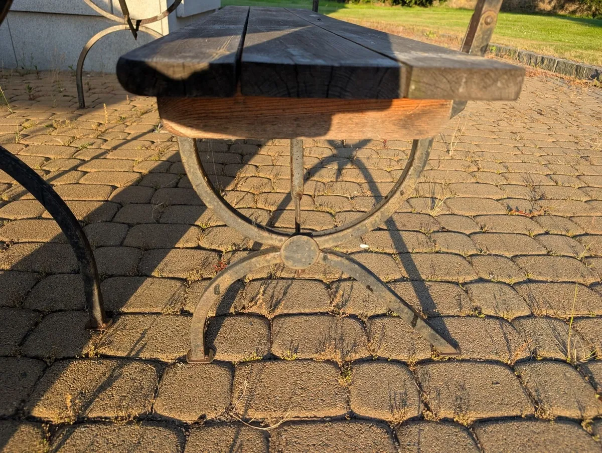 Beer garden benches and table - Image 2