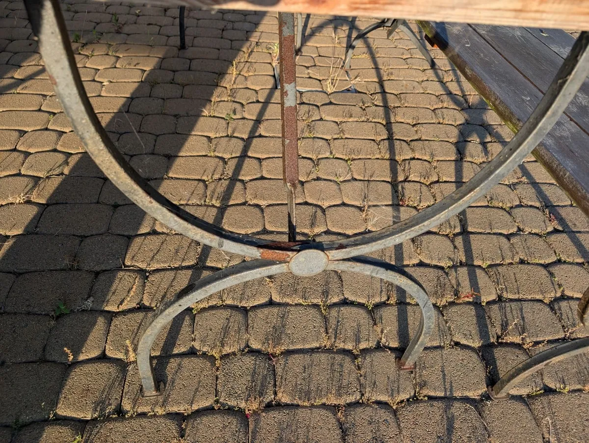 Beer garden benches and table - Image 3