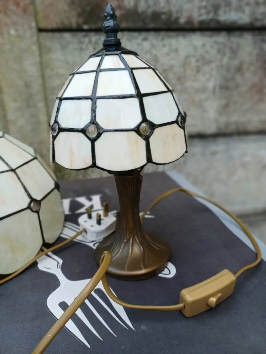 Vintage Tiffany Lamp & Ceiling Shade Set - Image 3
