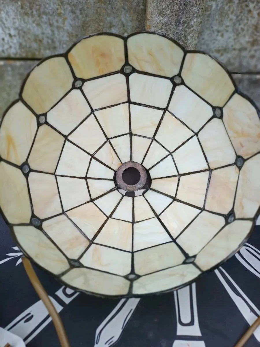 Vintage Tiffany Lamp & Ceiling Shade Set - Image 4
