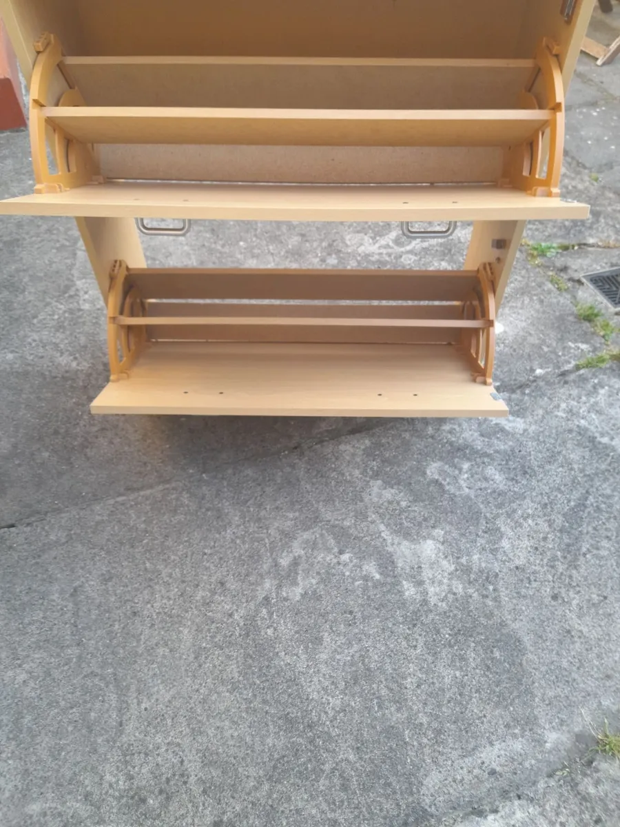 Wooden shoe rack - Image 2