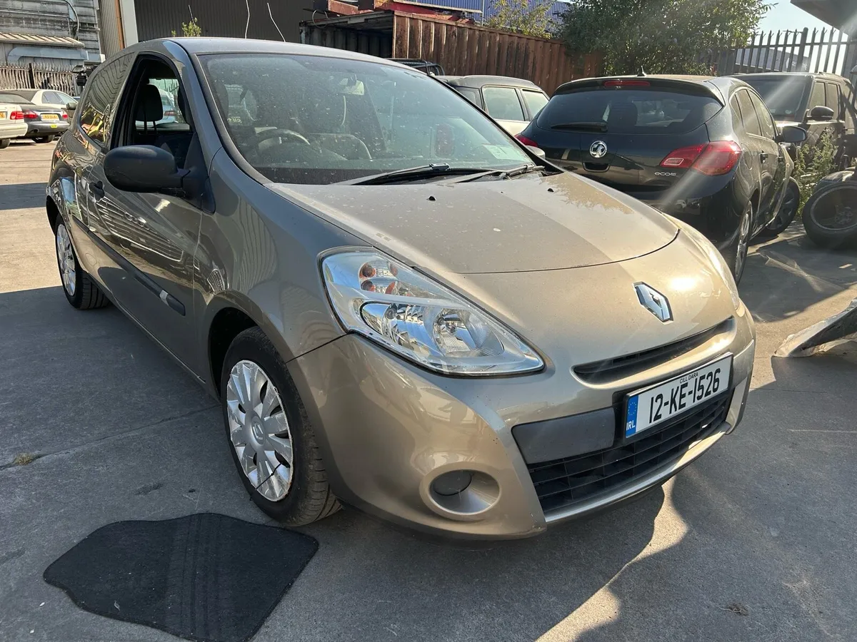 2012 Clio - Image 3