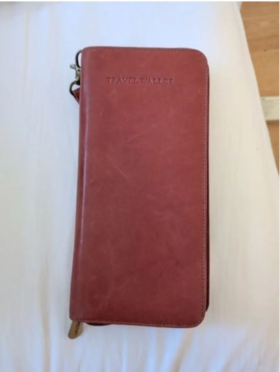 Premium Visconti Real Leather Travel Wallet - Image 2