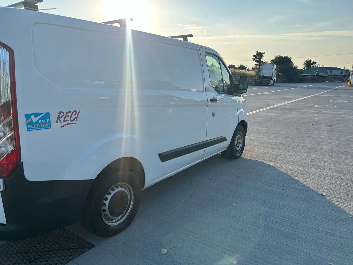 2015  ford transit custom swb - Image 2