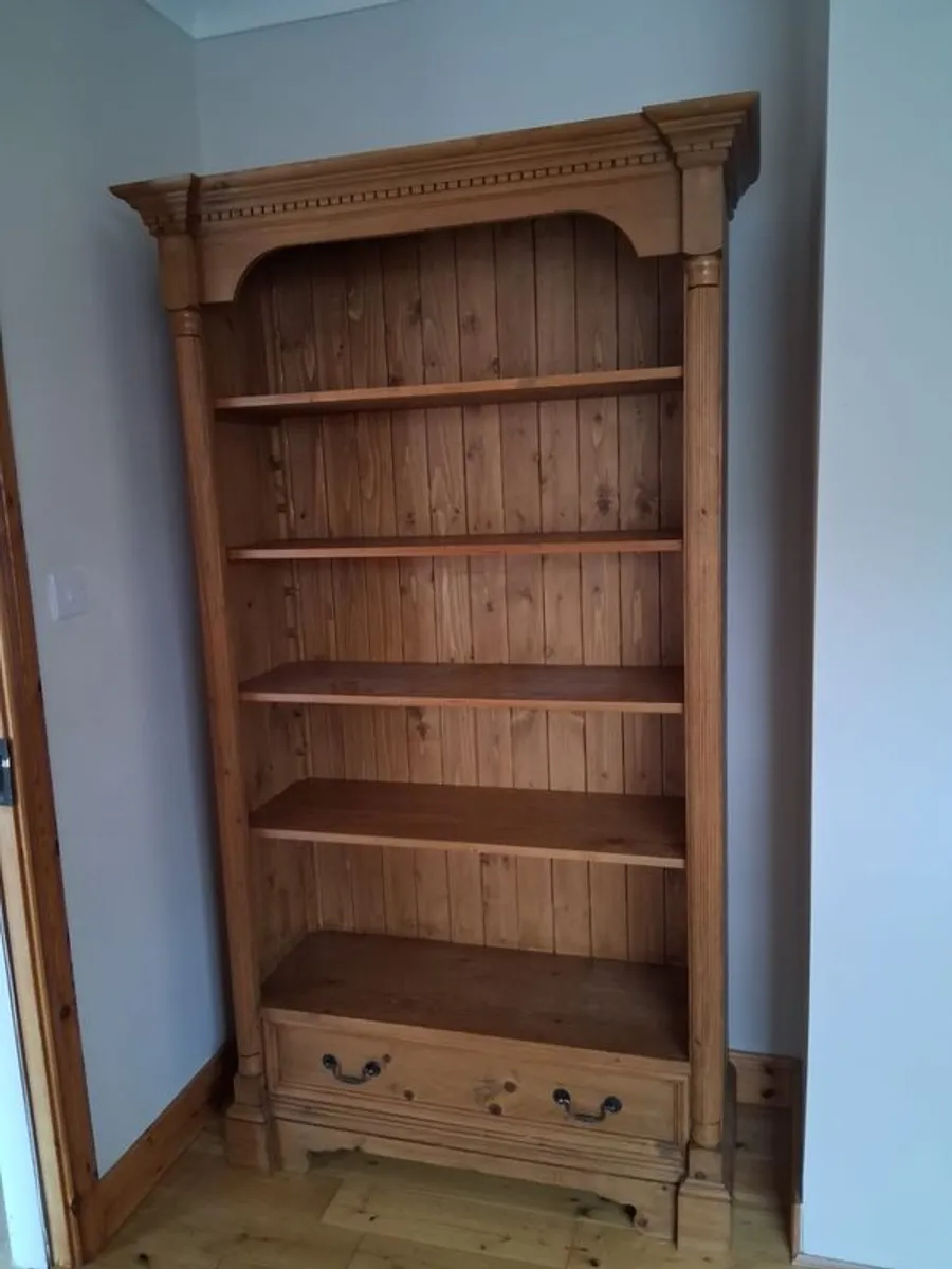 cabinets - Image 1