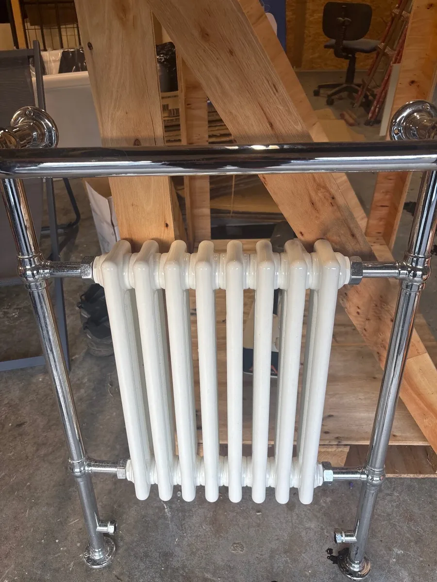 Pump and radiator towel rail - Image 2