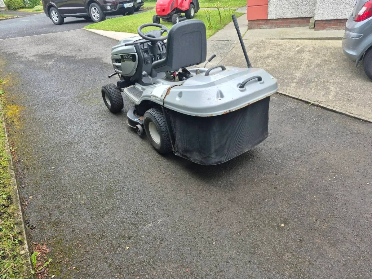 Ride on mower - Image 3