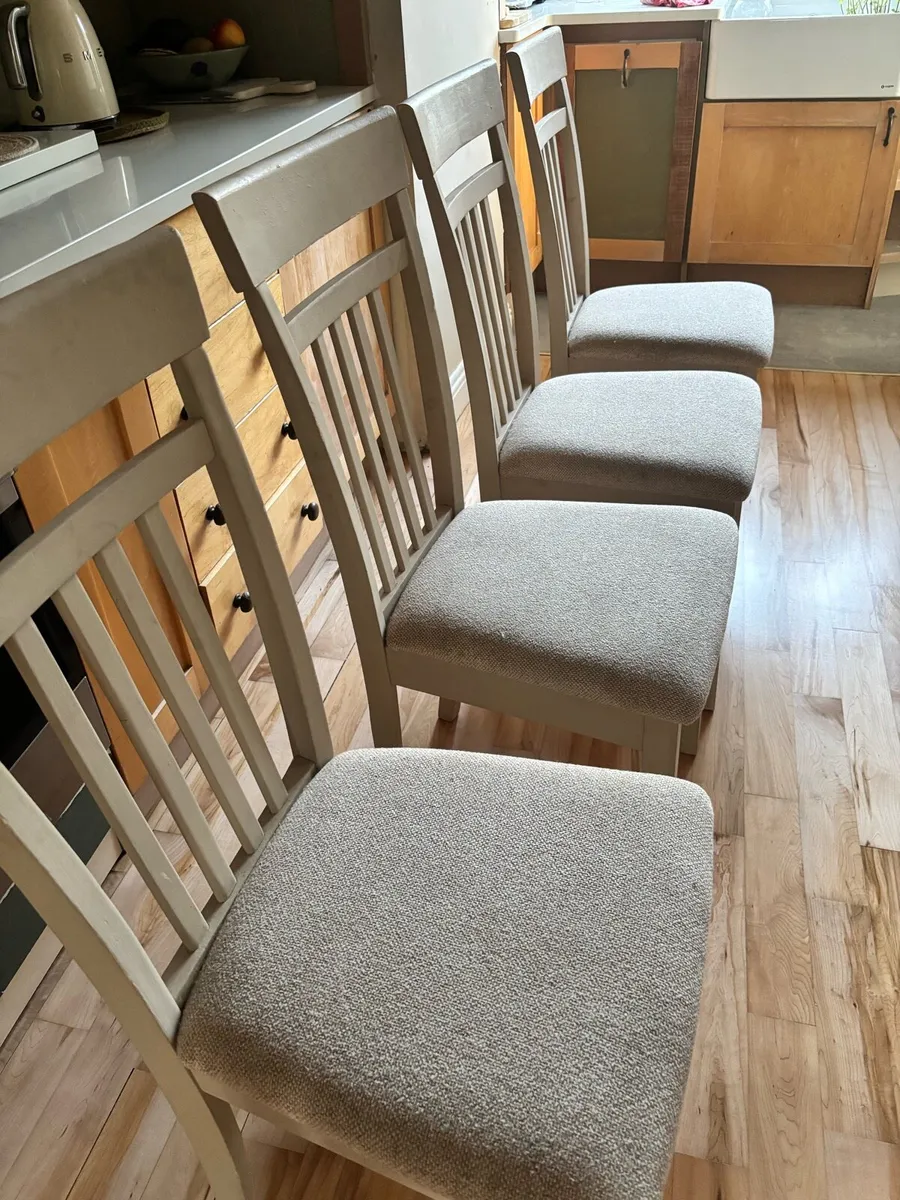 4 Dining Chairs – Very good Condition - Image 1