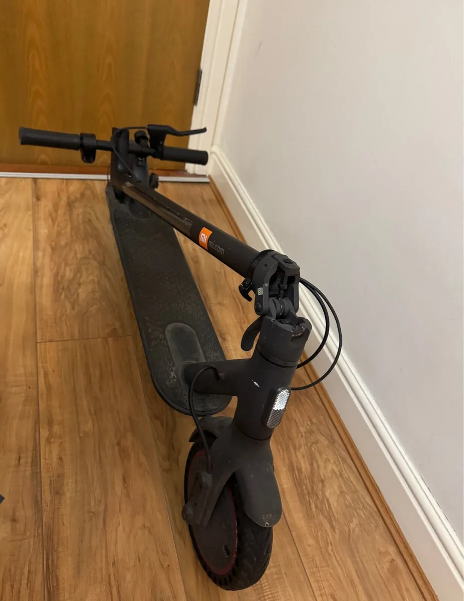 Xiaomi Mi Electric Scooter Pro 2 Great Condition - Image 3