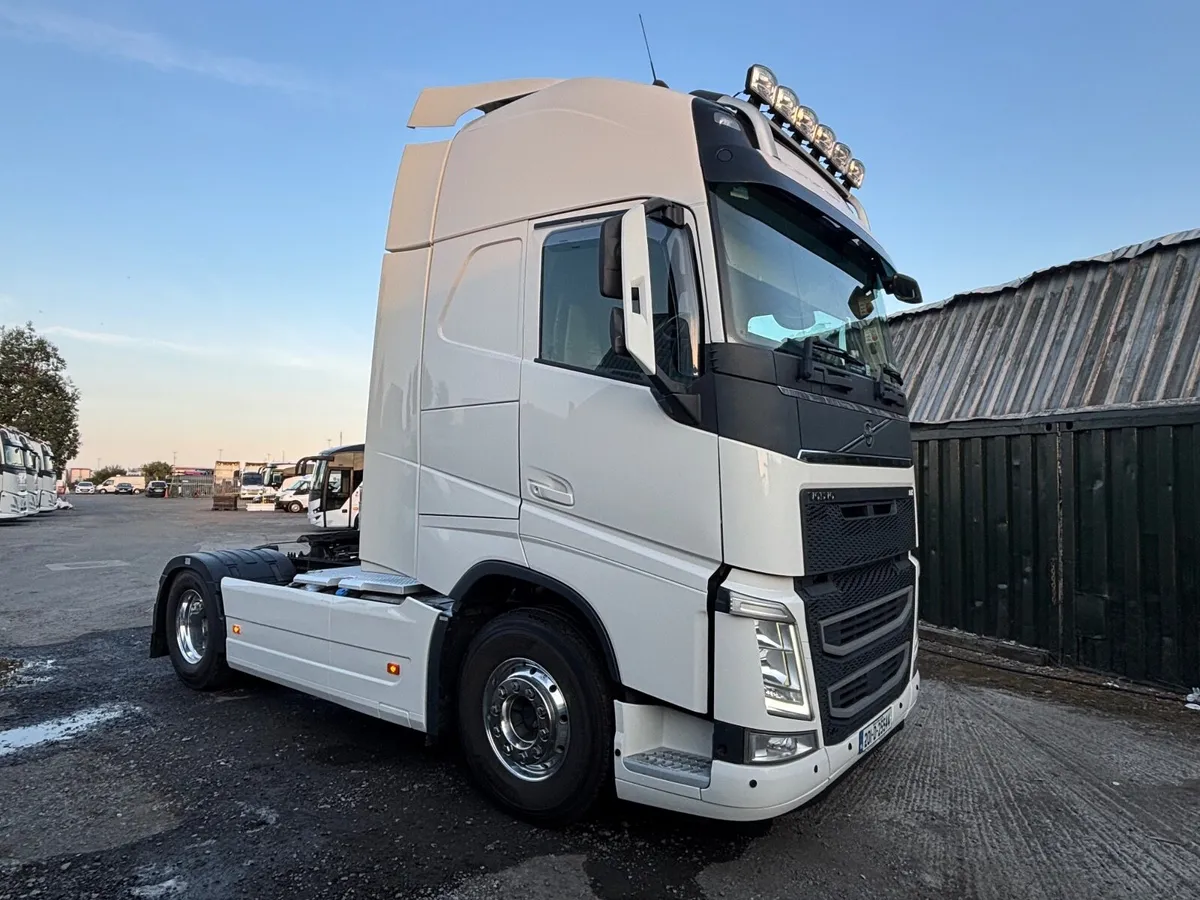Volvo FH XL Globetrotter - Image 1