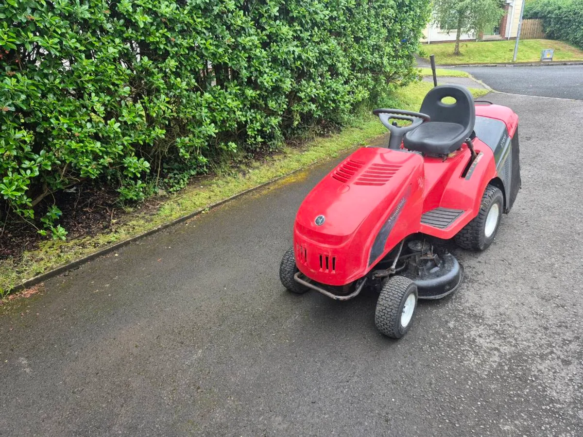 Mountfield ride on mower - Image 2