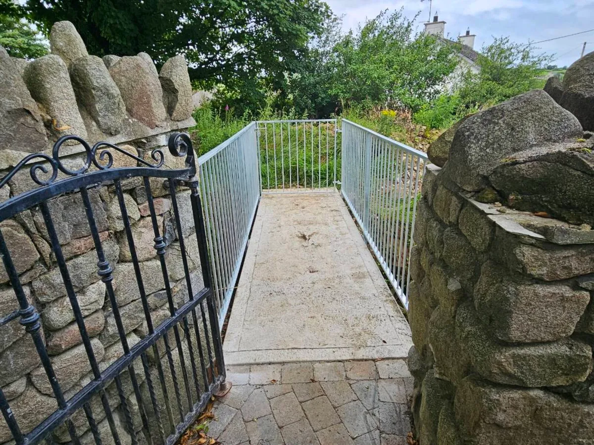 Railings - Image 4