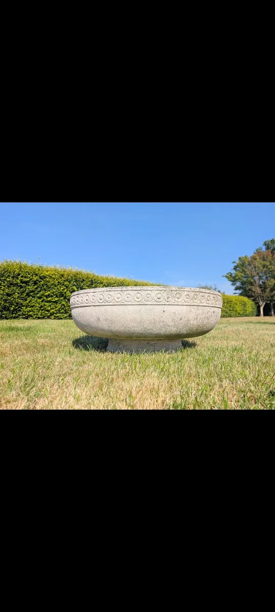 Flower planters - Image 1