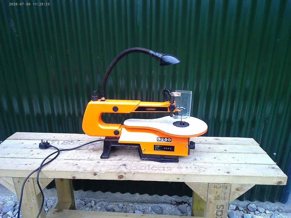 Scroll Saw - Image 1