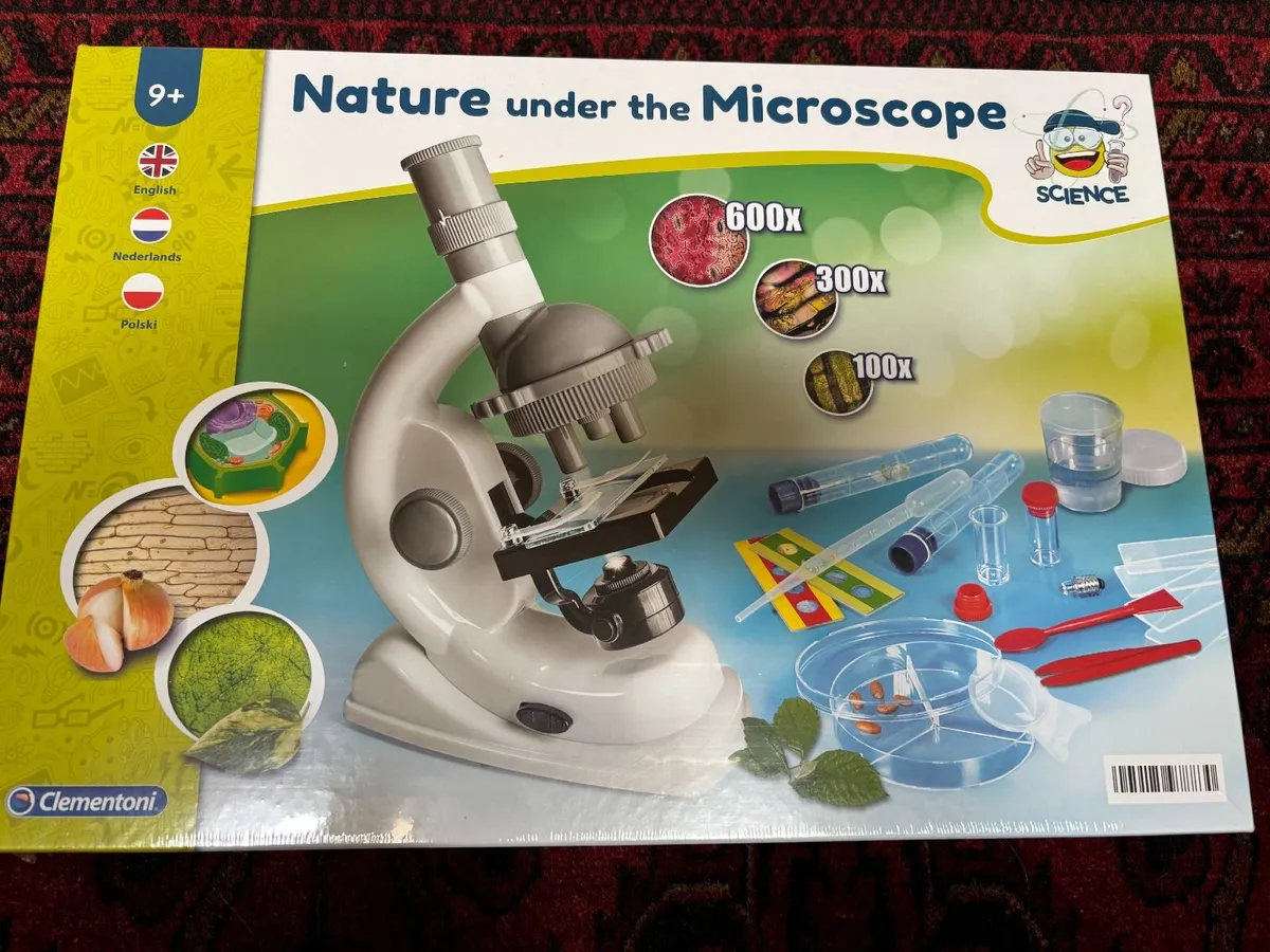 Child's Microscope Set - Image 1