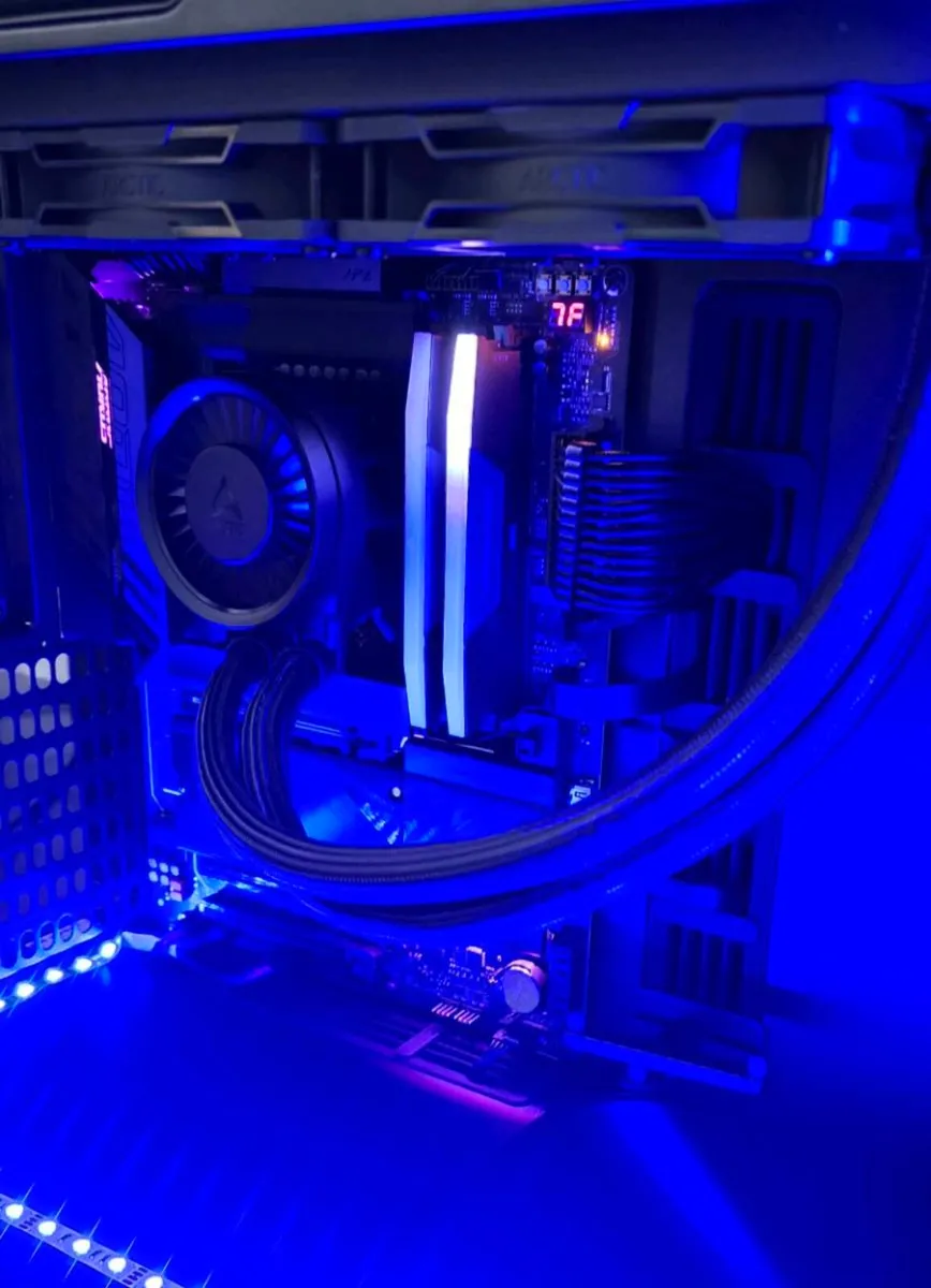 Productivity/Gamig 4K Beast PC - Image 1
