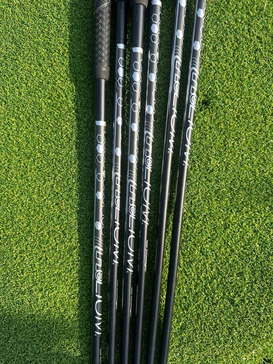 Left hand Callaway Mavrik irons - Image 3