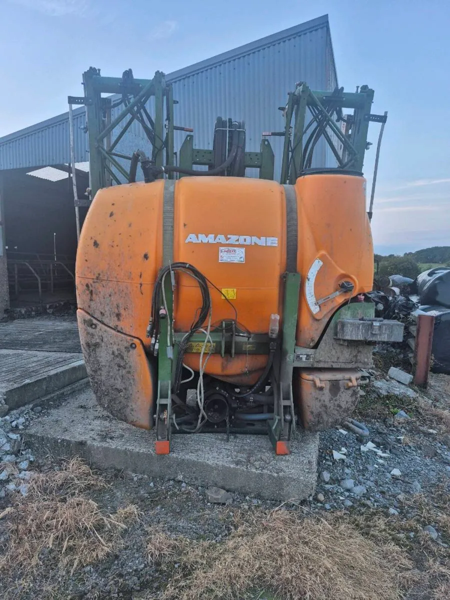 Amazone 1201uf sprayer - Image 1