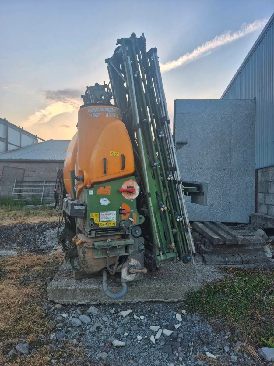 Amazone 1201uf sprayer - Image 2