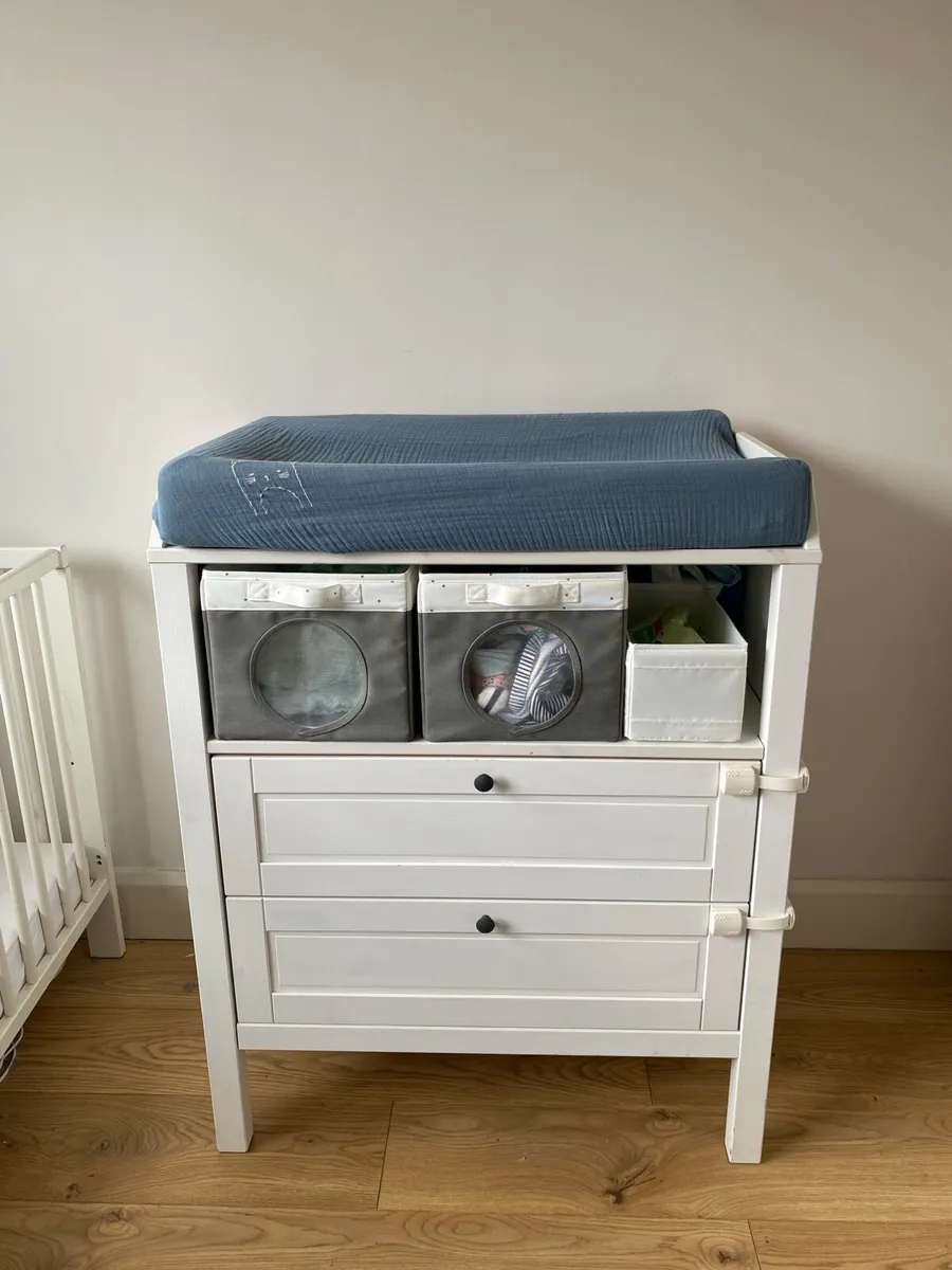 Baby change table - Image 3