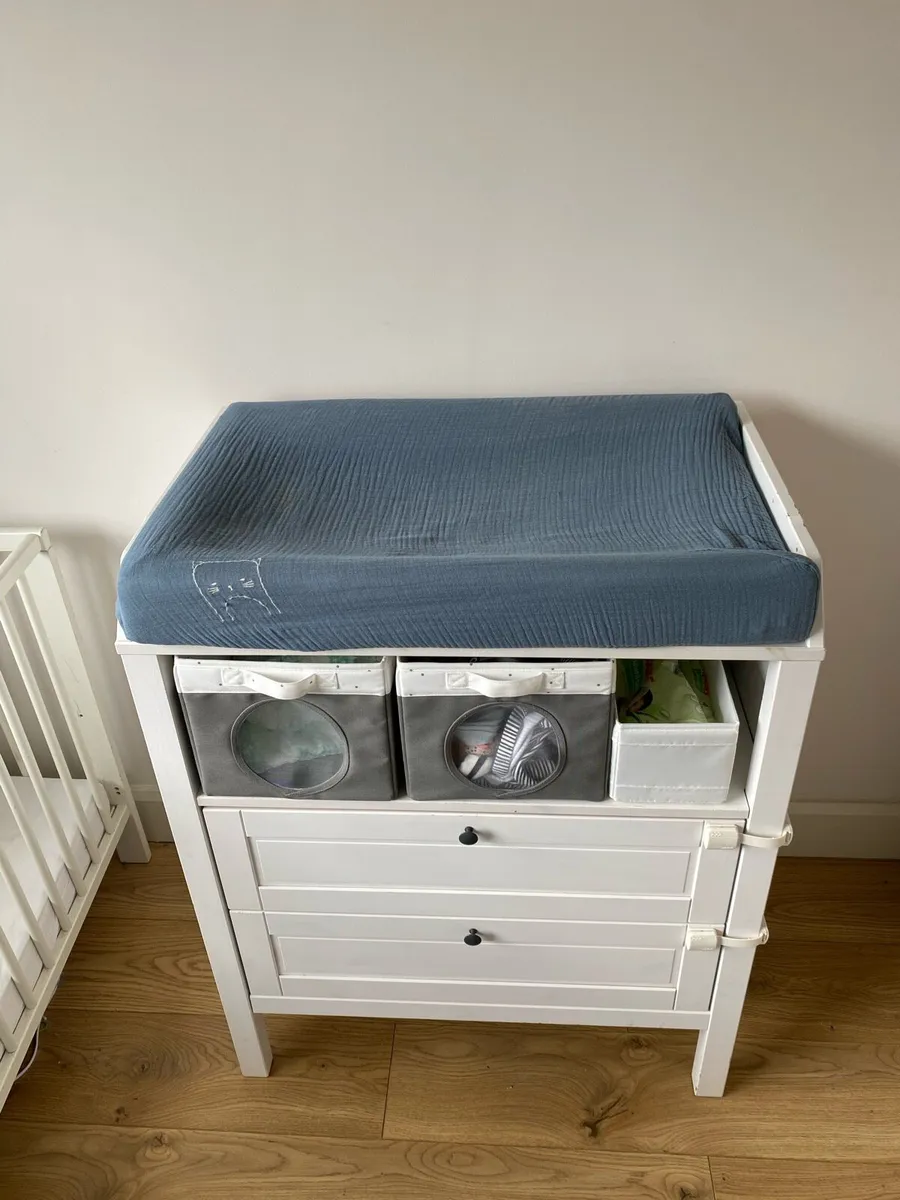 Baby change table - Image 4