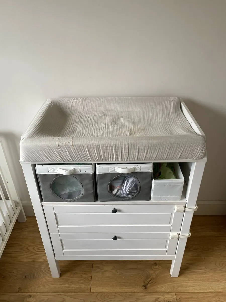 Baby change table - Image 2